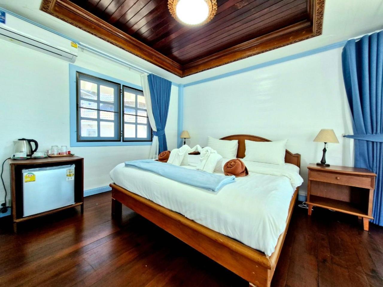 Вилла Solstice Phuket Най-Тон-Бич Экстерьер фото